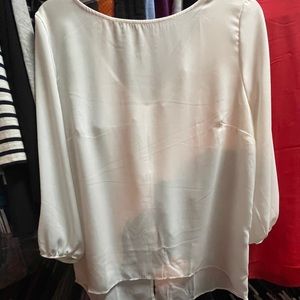 NWT New York & Co White HiLow blouse